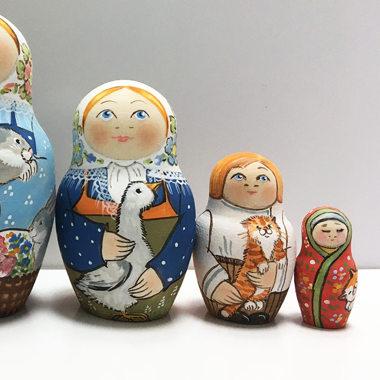 ロシア雑貨☆ウィンター マトリョーシカ(5P)H14cm ボボワ作 雪娘